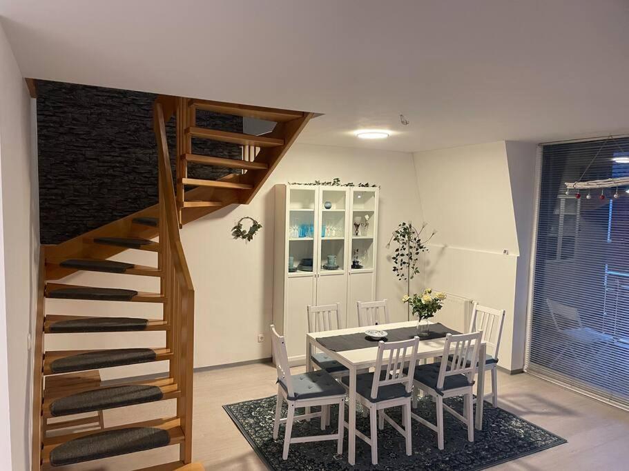 Citywohnung Wuerselen Luaran gambar