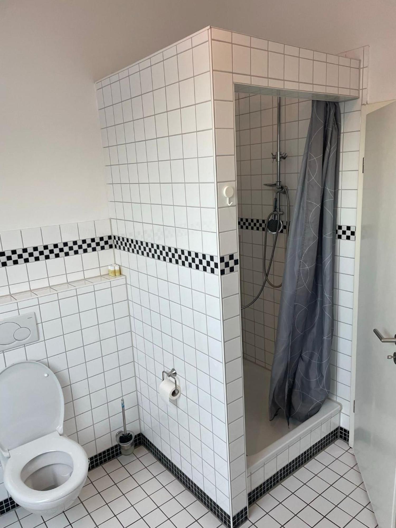 Citywohnung Wuerselen Luaran gambar