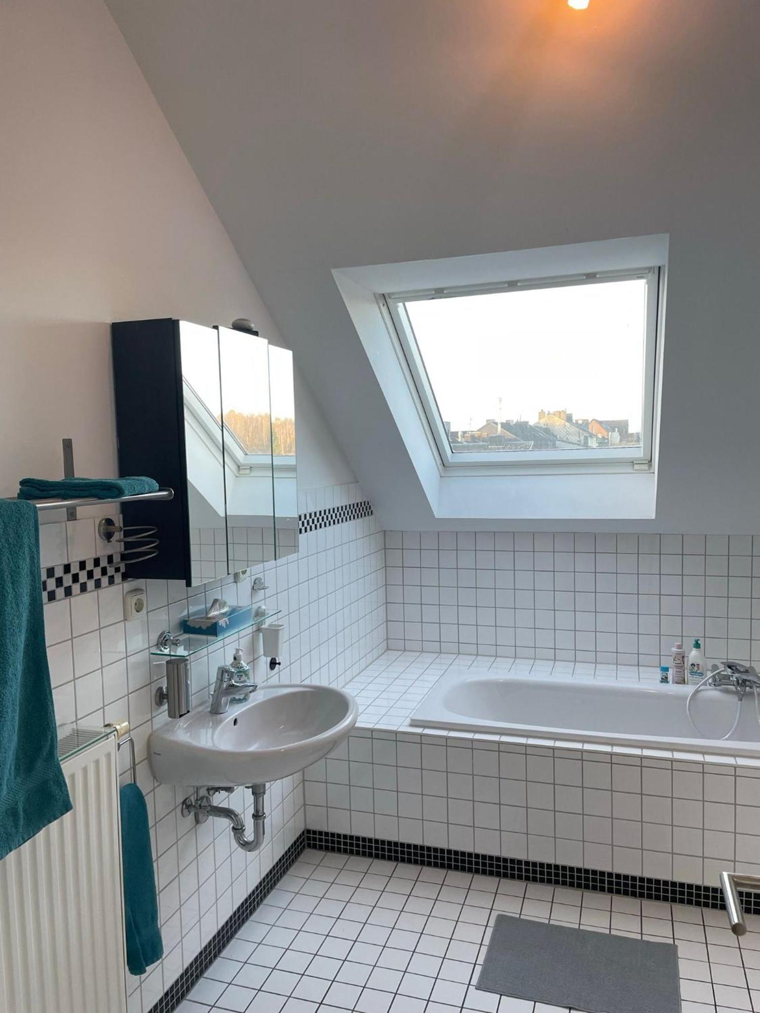 Citywohnung Wuerselen Luaran gambar